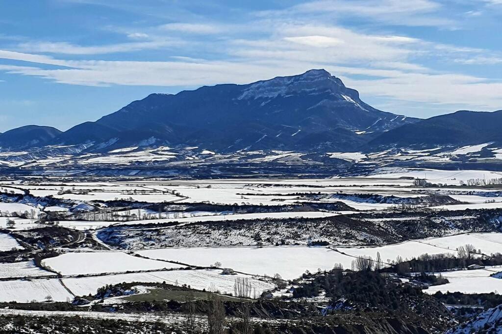 Alojamiento La Atalaya De Araguas Araguás del Solano Exterior foto