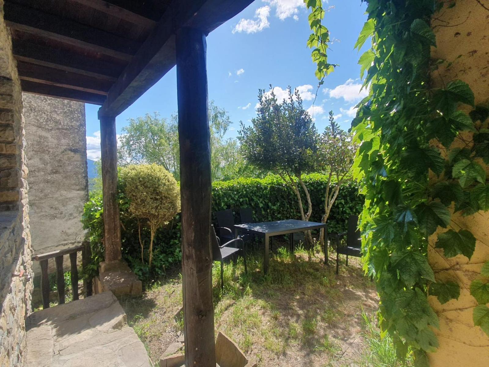 Alojamiento La Atalaya De Araguas Araguás del Solano Exterior foto